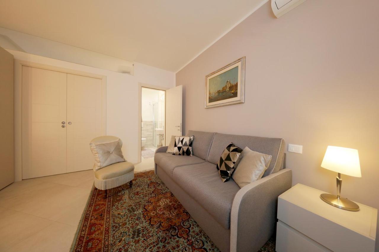 Siena Uptown - Sabrina'S Charming Apartment Extérieur photo
