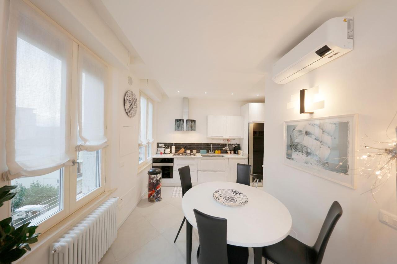 Siena Uptown - Sabrina'S Charming Apartment Extérieur photo