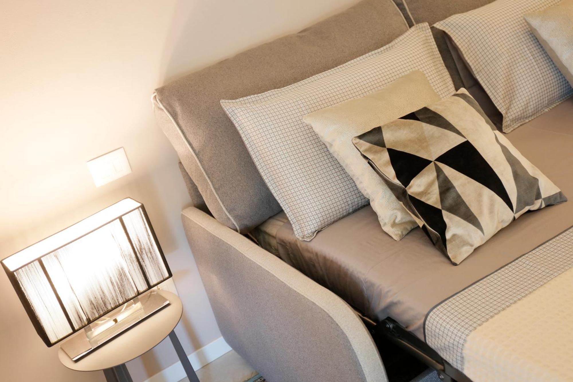 Siena Uptown - Sabrina'S Charming Apartment Extérieur photo